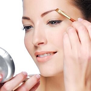 New study shows how contact lenses can affect appearance [.title-sm.block.animate.fadeIn]Marotta Plastic Surgery Specialists[]